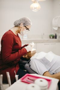 cosmetic dentist