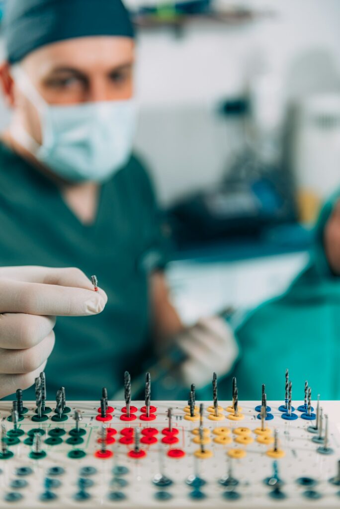 Dentist with tool for the installation dental implants