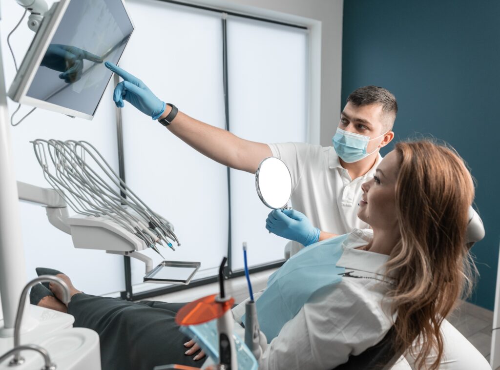 Modern technologies for installing dental implants allow patients to regain the natural appearance